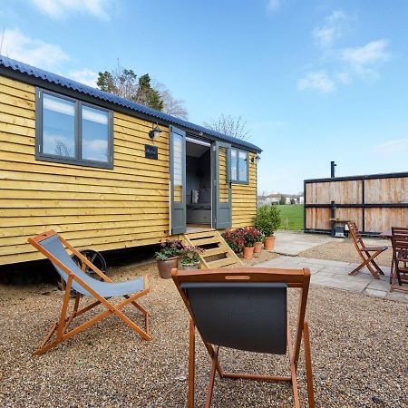 Pass The Keys Whitstable Shepherds Hut Minutes From The Harbour Vila Exterior foto