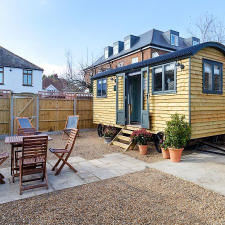 Pass The Keys Whitstable Shepherds Hut Minutes From The Harbour Vila Exterior foto