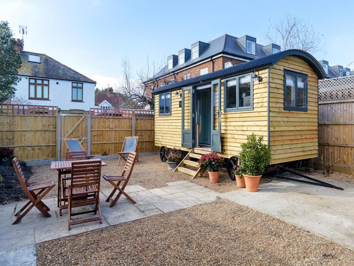 Pass The Keys Whitstable Shepherds Hut Minutes From The Harbour Vila Exterior foto