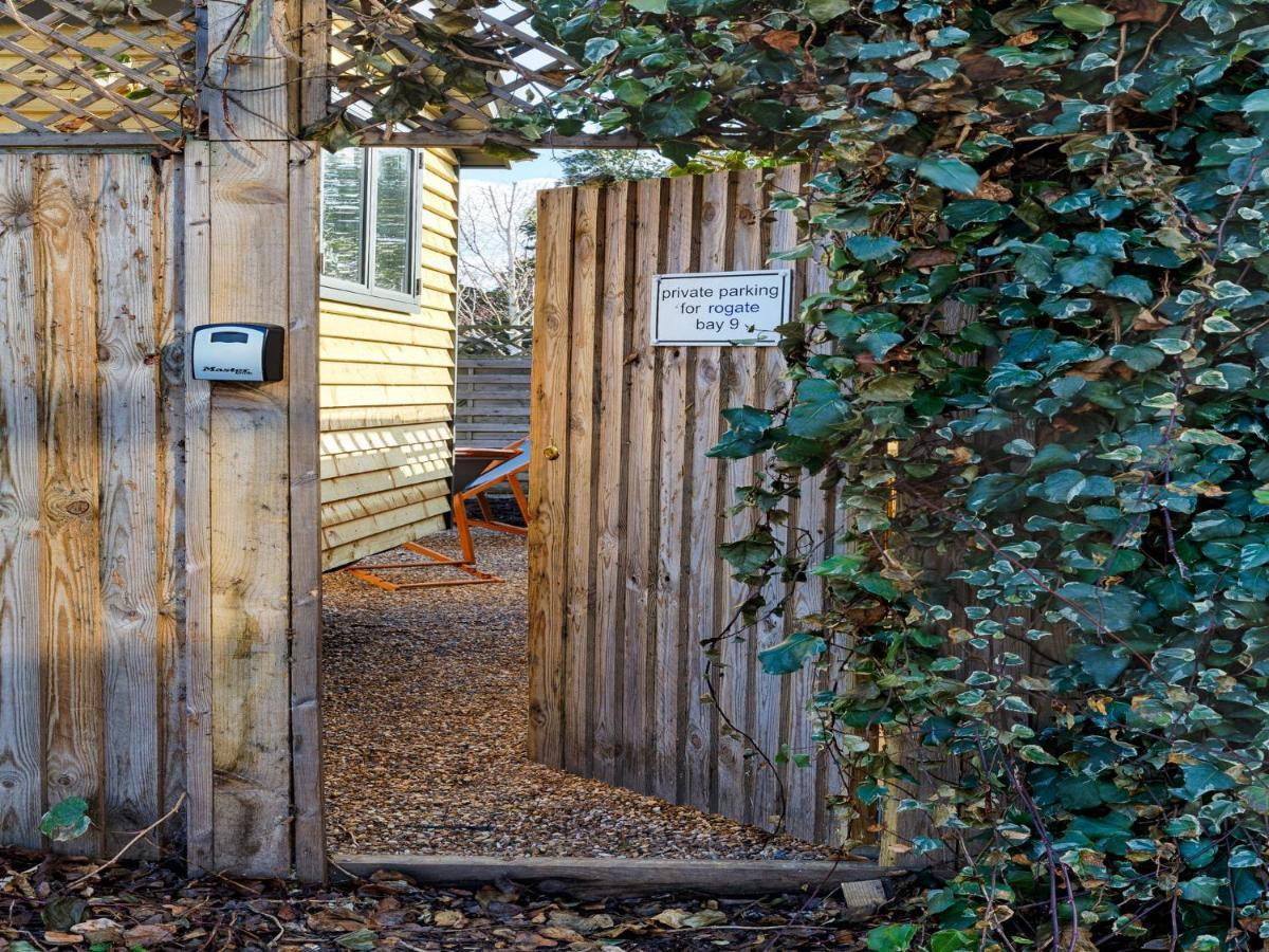 Pass The Keys Whitstable Shepherds Hut Minutes From The Harbour Vila Exterior foto